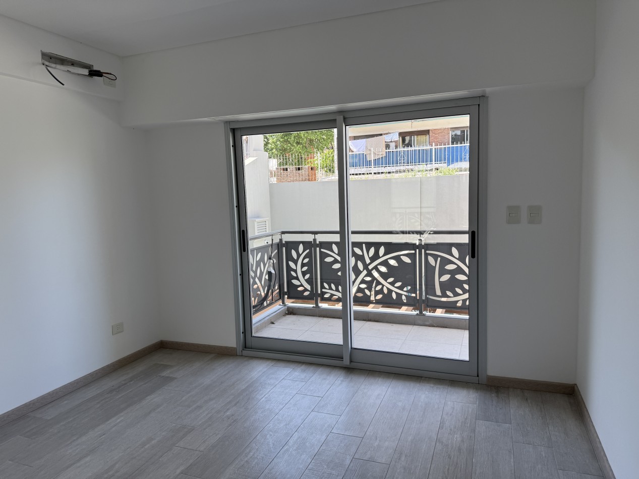 Departamento venta 3 ambientes con cochera y piscina en V. Urquiza