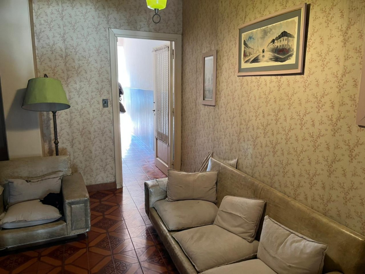 Venta Local comercial + vivienda sobre Dardo Rocha 
