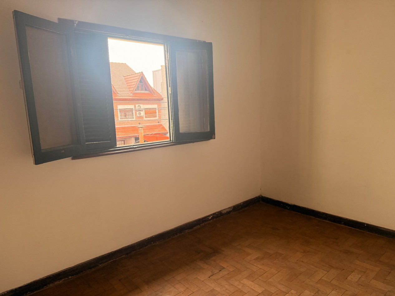 PH de 3 ambientes en venta en Olivos con terraza, parrilla y sin expensas!