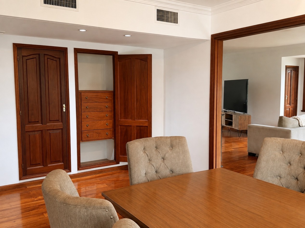 Chalet de 8 ambientes en venta en Acassuso