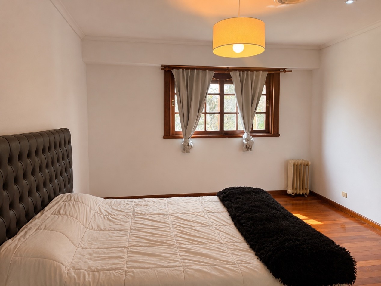 Chalet de 8 ambientes en venta en Acassuso