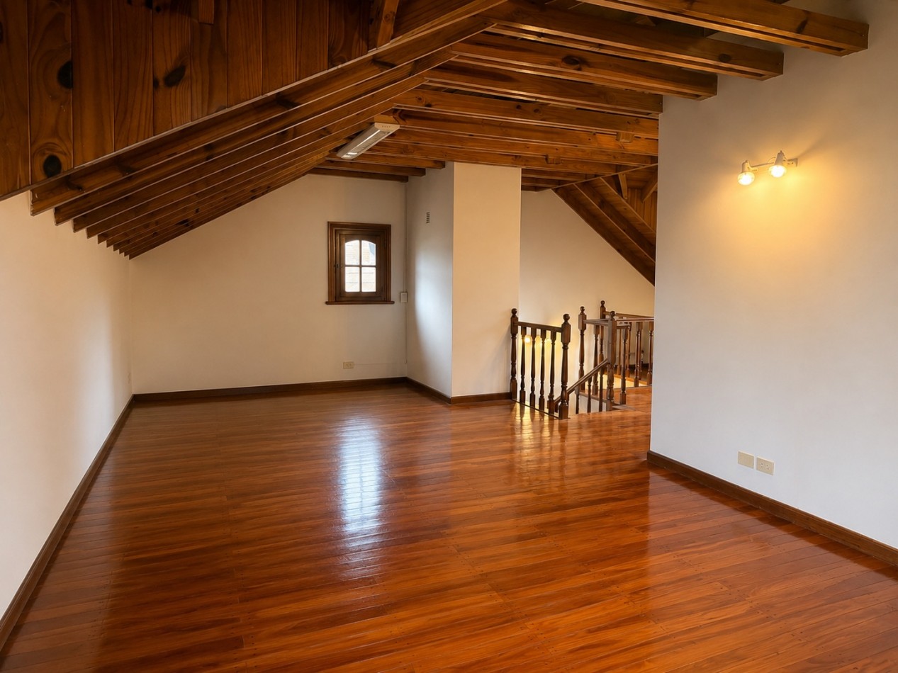 Chalet de 8 ambientes en venta en Acassuso