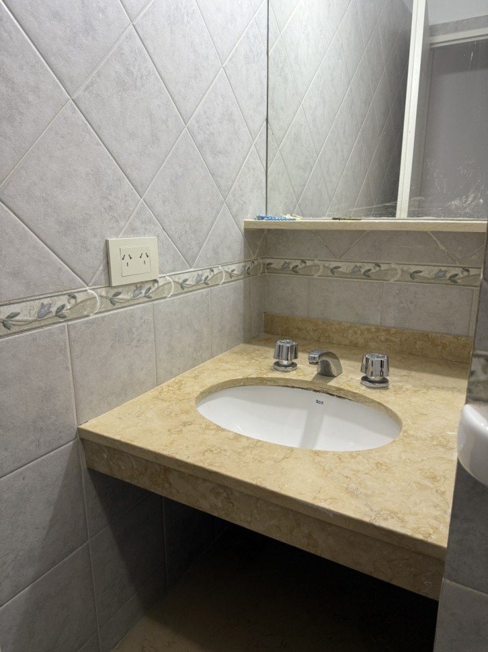 Casa de 3 ambientes en alquiler en Florida 